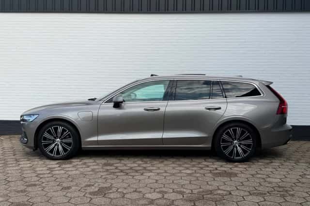Volvo V60 (2020) thumbnail 2
