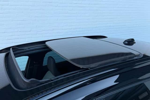 Volvo XC40 (2021) thumbnail 3