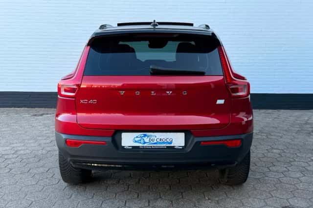 Volvo XC40 (2021) thumbnail 5