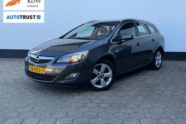 Opel Astra Sports Tourer (2011) thumbnail 1