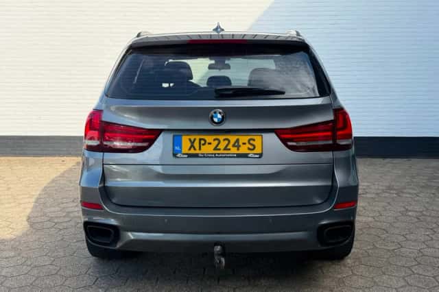 BMW X5 (2015) thumbnail 4