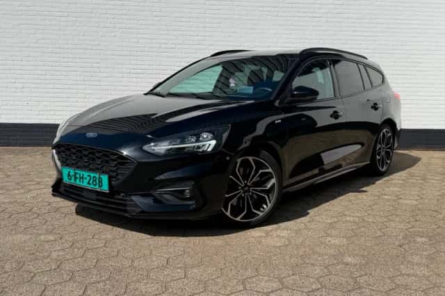 Ford Focus (2019) thumbnail 1
