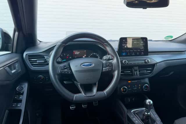 Ford Focus (2019) thumbnail 5