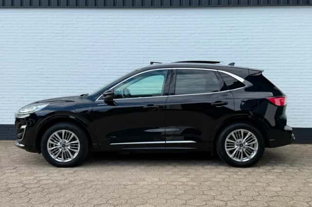 Ford Kuga (2022) thumbnail 2