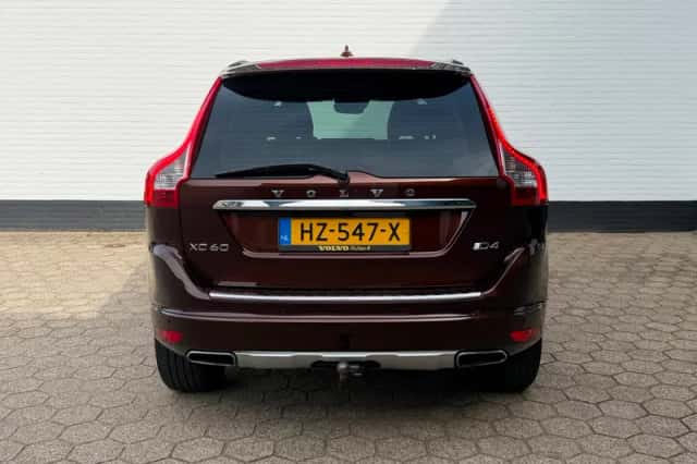Volvo XC60 (2014) thumbnail 4