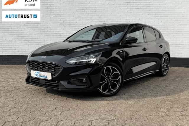 Ford Focus (2019) thumbnail 1