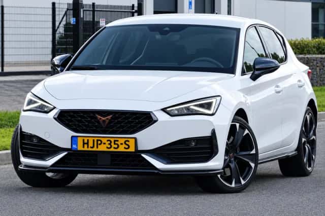CUPRA Leon (2021) thumbnail 1