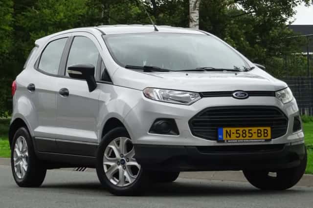 Ford EcoSport (2017) thumbnail 4
