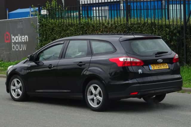 Ford Focus (2014) thumbnail 2