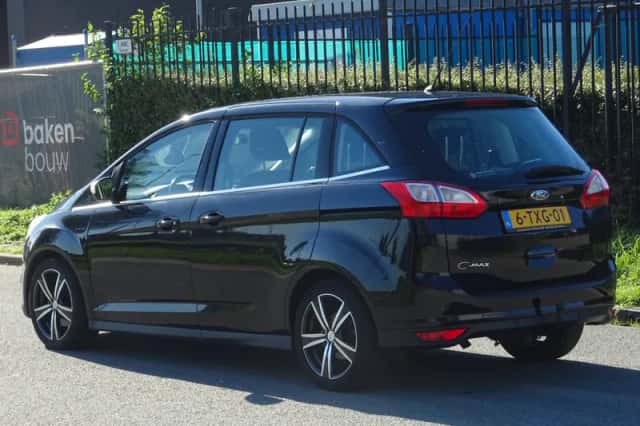 Ford Grand C-Max (2014) thumbnail 2