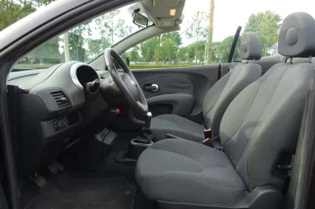 Nissan Micra C+C (2006) thumbnail 6