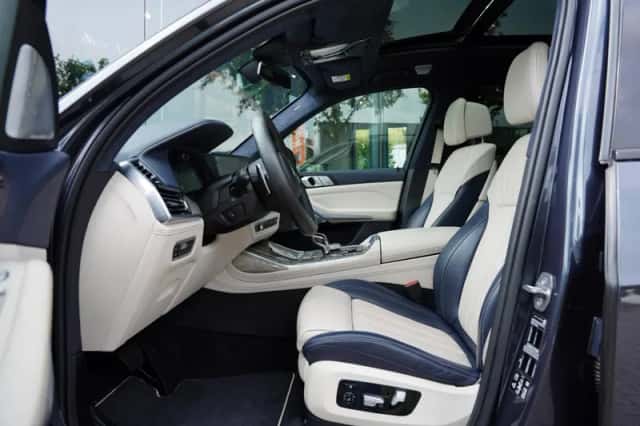 BMW X7 (2019) thumbnail 5