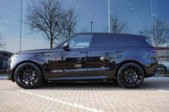 Land Rover Range Rover Sport (2026) thumbnail 2