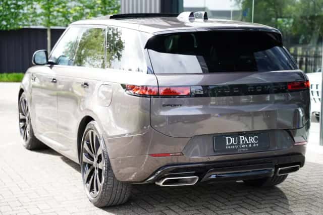 Land Rover Range Rover Sport (2026) thumbnail 3