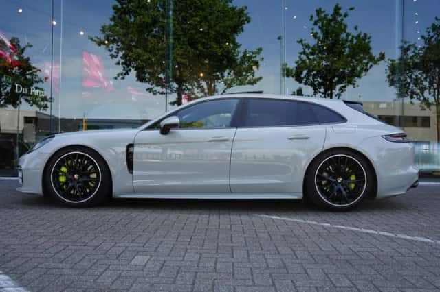 Porsche Panamera (2021) thumbnail 2