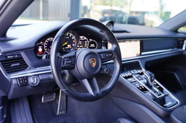 Porsche Panamera (2021) thumbnail 4
