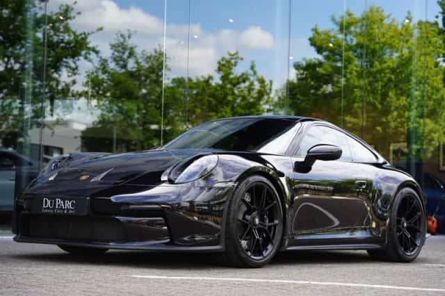 Porsche 911 (2022) thumbnail 1