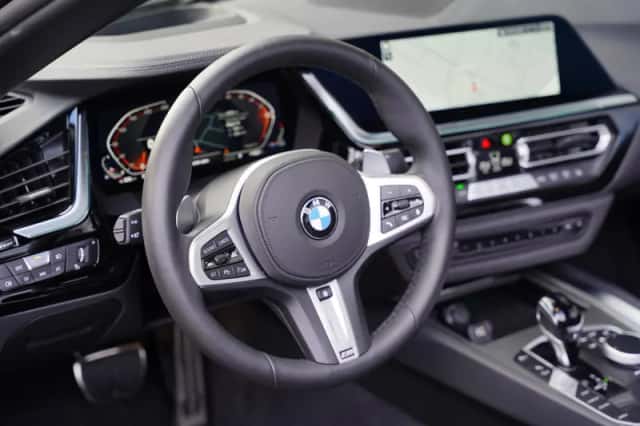 BMW Z4 (2024) thumbnail 4