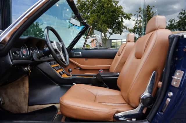 Jensen Interceptor (1974) thumbnail 6