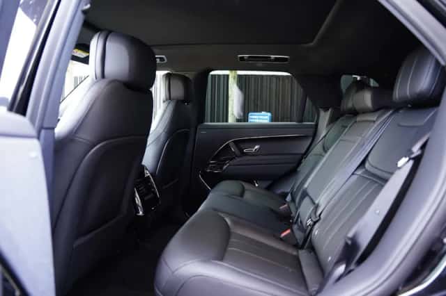 Land Rover Range Rover Sport (2026) thumbnail 6