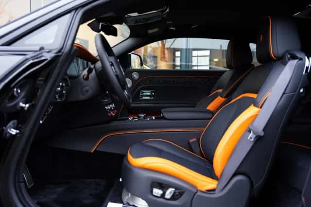 Rolls-Royce Spectre (2025) thumbnail 6