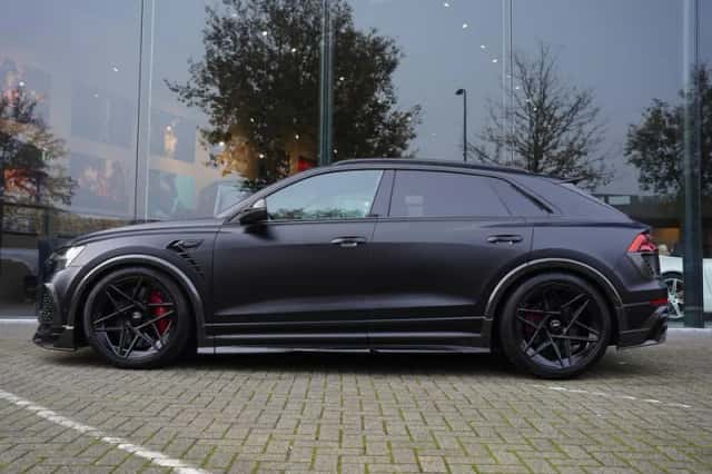 Audi RS Q8 (2022) thumbnail 2