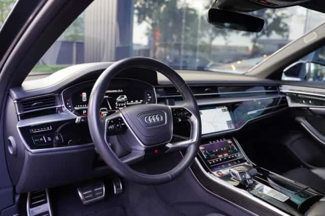 Audi S8 (2022) thumbnail 4