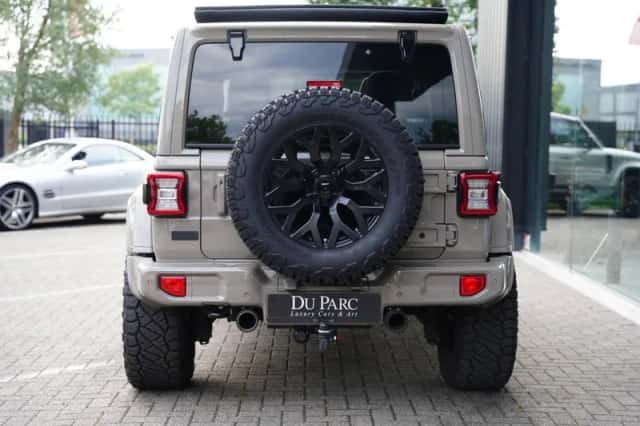 Jeep Wrangler (2025) thumbnail 3