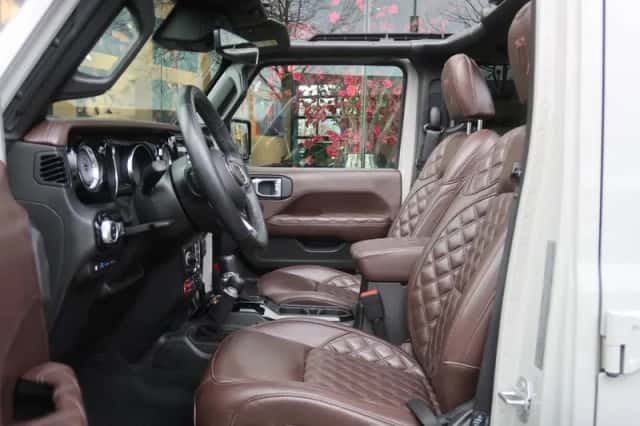 Jeep Wrangler (2021) thumbnail 6