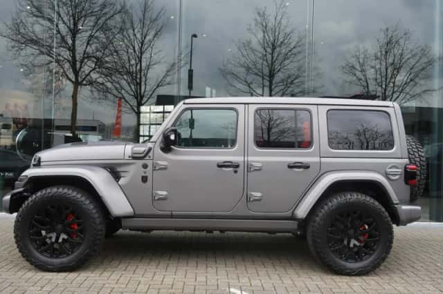 Jeep Wrangler (2022) thumbnail 2