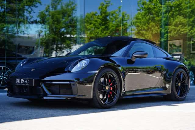 Porsche 911 (2019) thumbnail 1