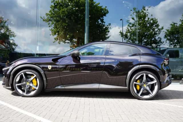 Ferrari Purosangue (2024) thumbnail 2