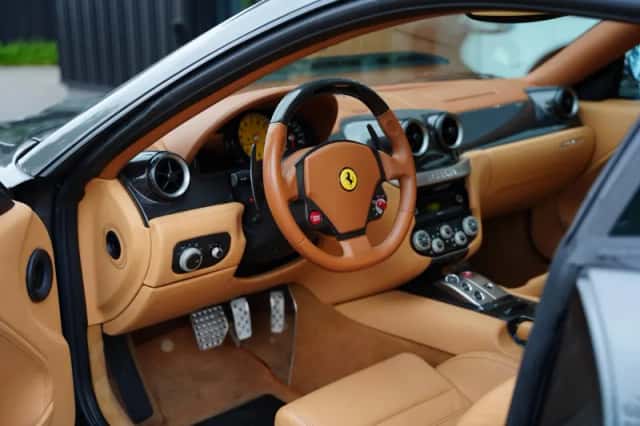 Ferrari 599 (2006) thumbnail 4