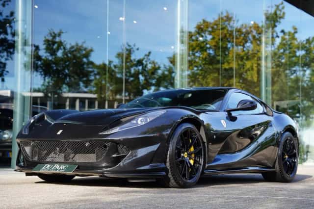 Ferrari 812 (2019) thumbnail 1