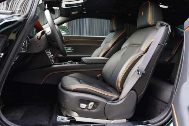 Rolls-Royce Spectre (2024) thumbnail 5