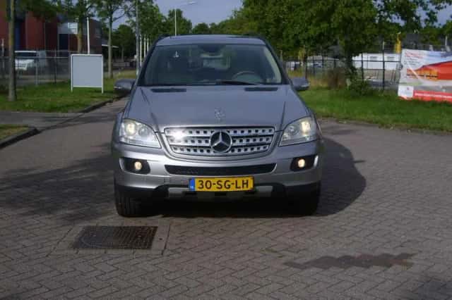 Mercedes-Benz M-Klasse (2006) thumbnail 2
