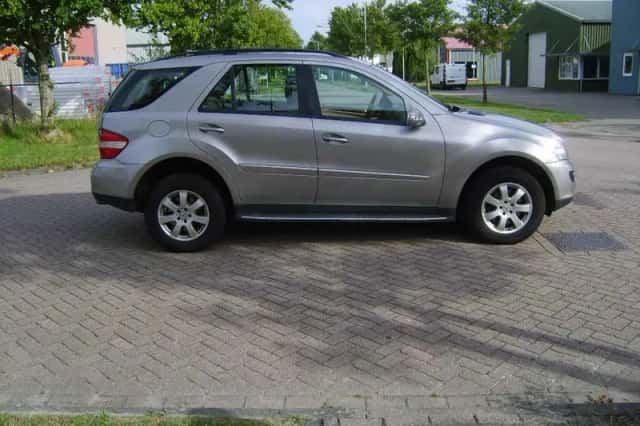 Mercedes-Benz M-Klasse (2006) thumbnail 4