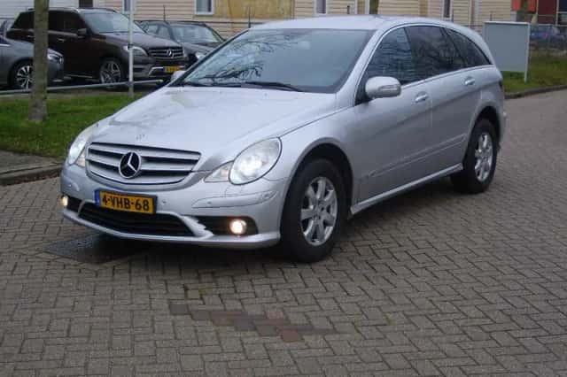 Mercedes-Benz R-Klasse (2010) thumbnail 1