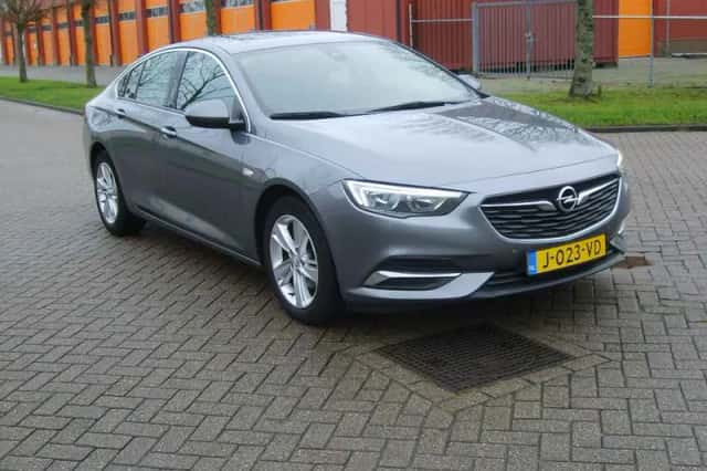 Opel Insignia (2020) thumbnail 3