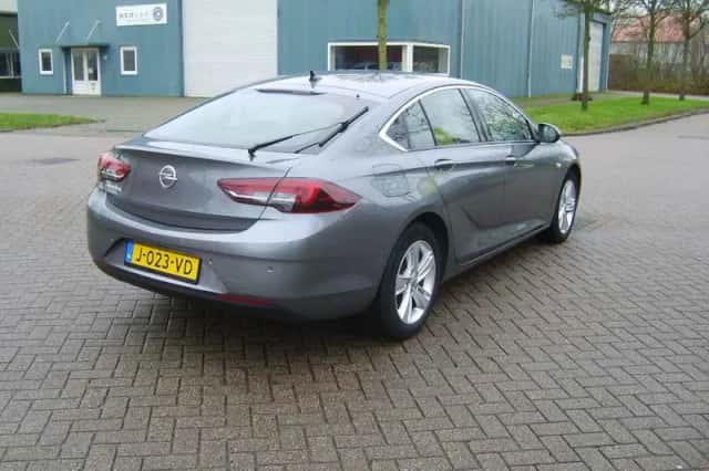 Opel Insignia (2020) thumbnail 5