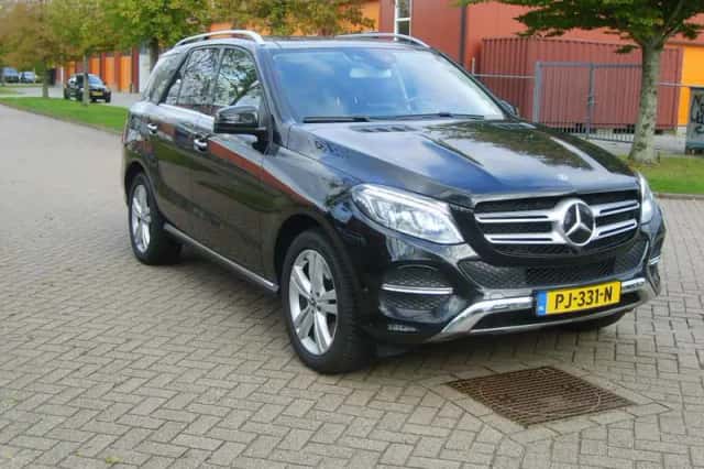Mercedes-Benz GLE-Klasse (2017) thumbnail 3