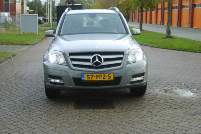 Mercedes-Benz GLK-Klasse (2011) thumbnail 2