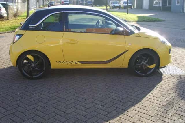 Opel Adam (2013) thumbnail 4