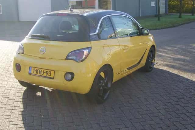 Opel Adam (2013) thumbnail 5