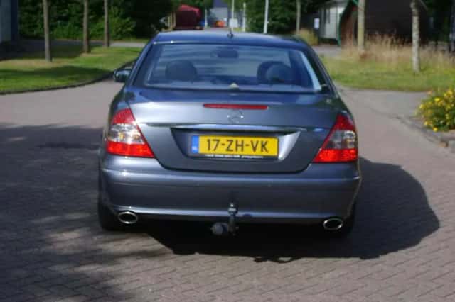 Mercedes-Benz E-Klasse (2008) thumbnail 6