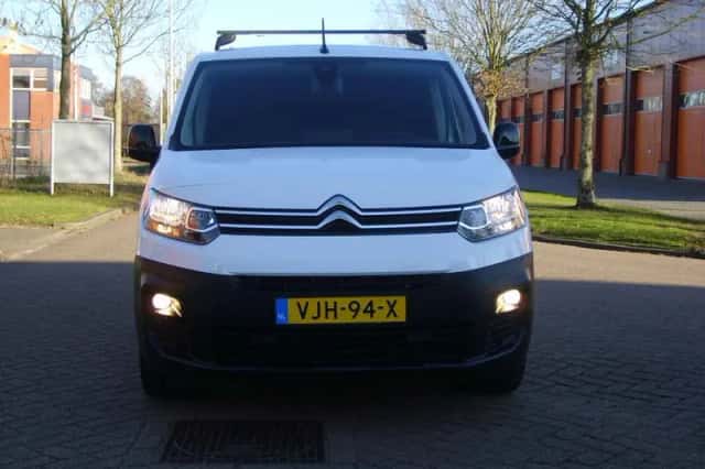 Citroën Berlingo (2021) thumbnail 2