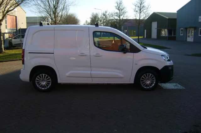 Citroën Berlingo (2021) thumbnail 4