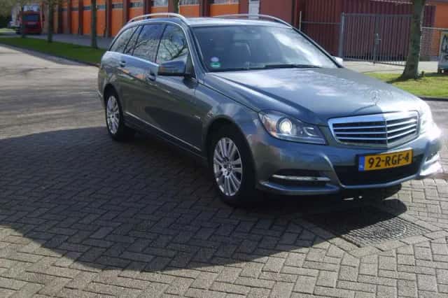 Mercedes-Benz C-Klasse (2011) thumbnail 3