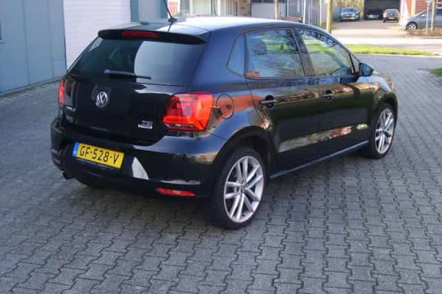 Volkswagen Polo (2015) thumbnail 5