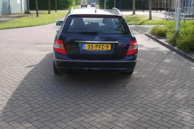 Mercedes-Benz C-Klasse (2011) thumbnail 6